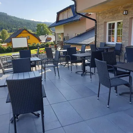 Park Ostružná